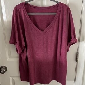 Source Unknown Women’s Maroon V-Neck Short Sleeve Tee, L